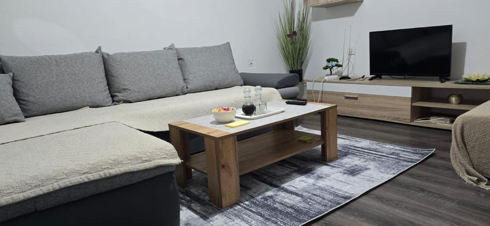 Apartman Tina Zagabria Esterno foto