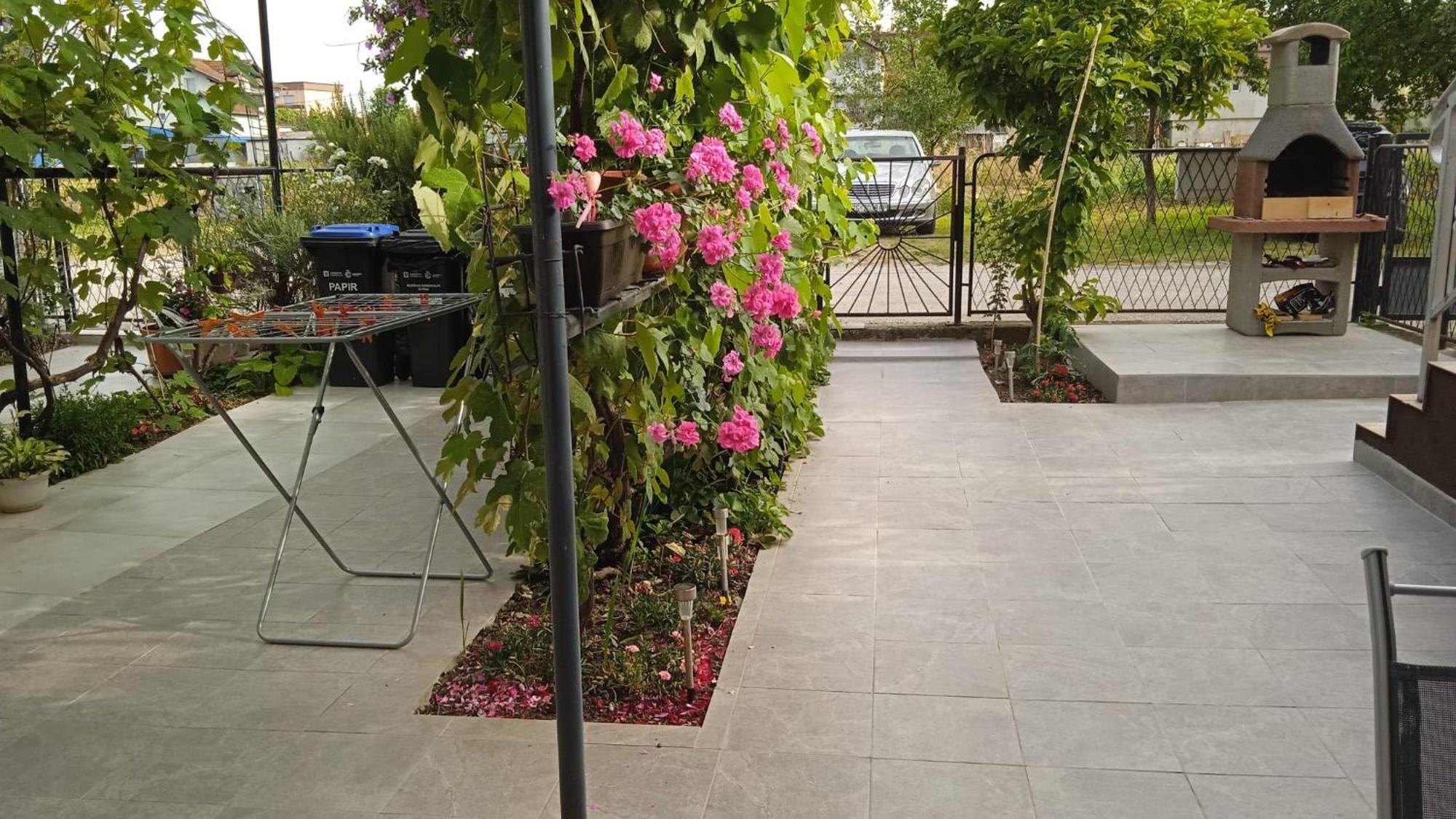 Apartman Tina Zagabria Esterno foto